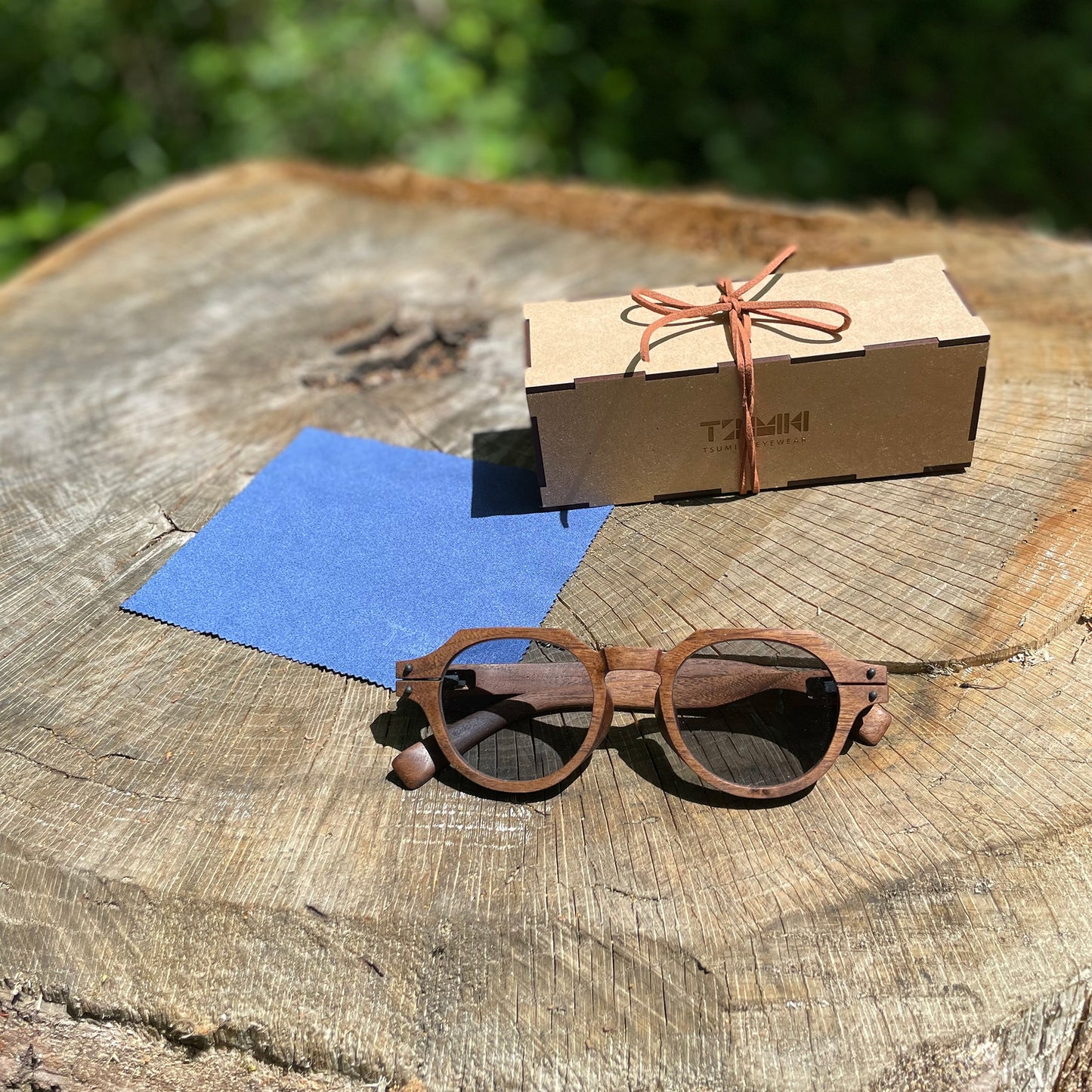 SUNGLASSES_ model -KOJI