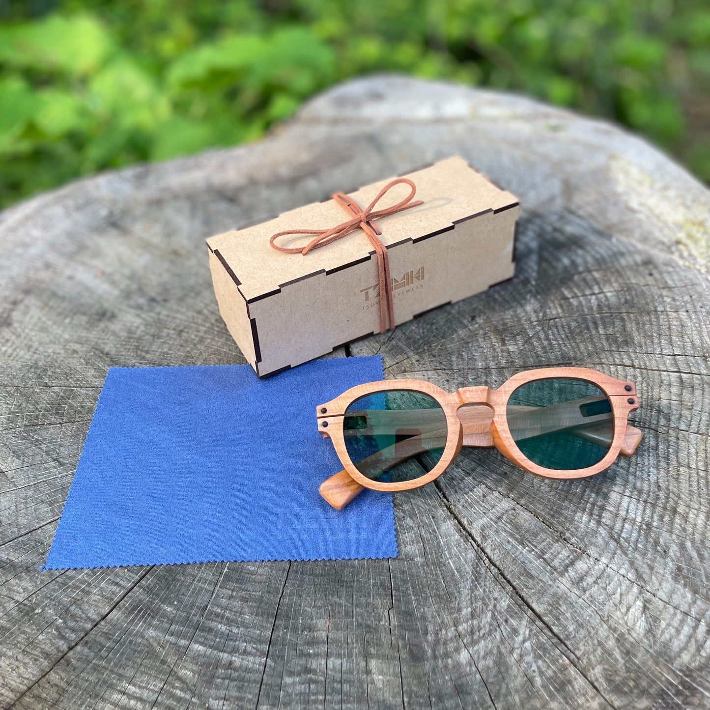 SUNGLASSES_ model - TAMIO