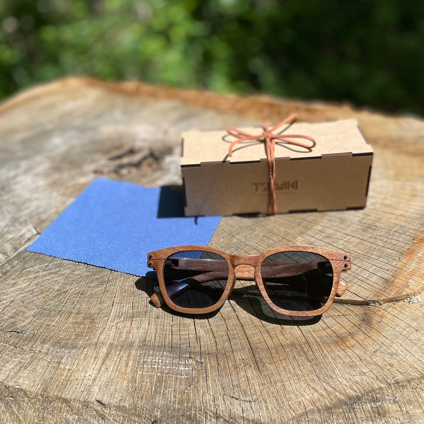 SUNGLASSES_ model - YASU